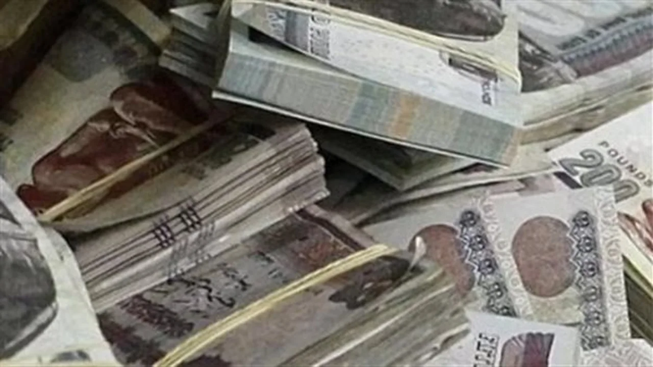 بمناسبة الشهر الكريم.. تبكير صرف رواتب الموظفين لشهر فبراير بداية من يوم 16